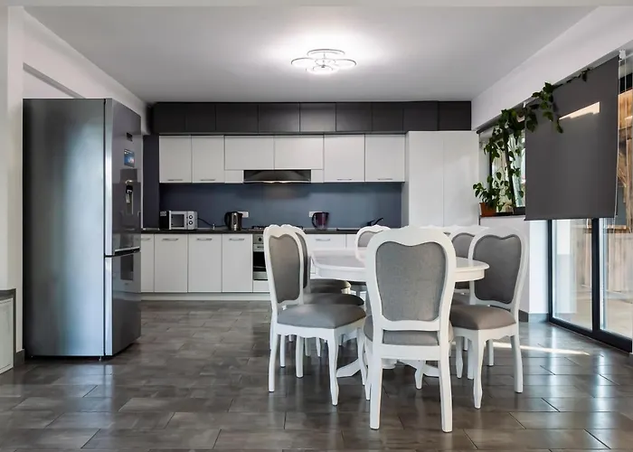 Guest house Pensiunea Grand